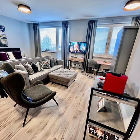 Bl - The Executive Suite, Boru - 24Hr Self Check-In, Free Private Parking, Balcony With Mountain View, 5 Minute Walk To City Center バンスカー・ビストリツァ エクステリア 写真